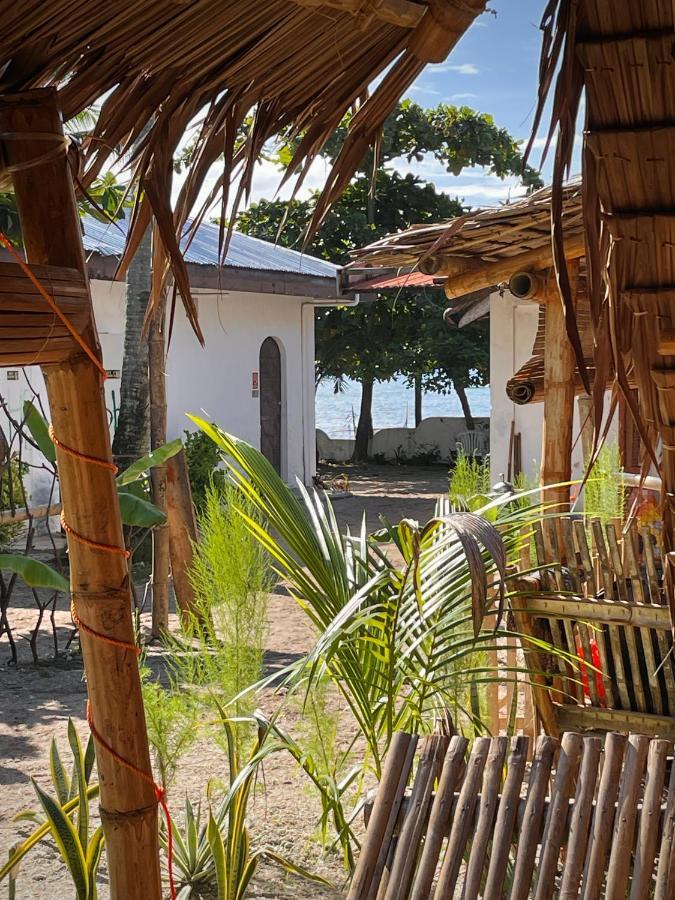 Tribal Huts Community Hostel Daanbantayan Exterior foto