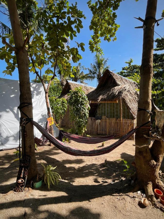Tribal Huts Community Hostel Daanbantayan Exterior foto