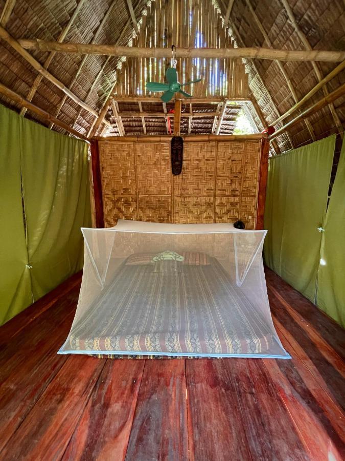 Tribal Huts Community Hostel Daanbantayan Exterior foto