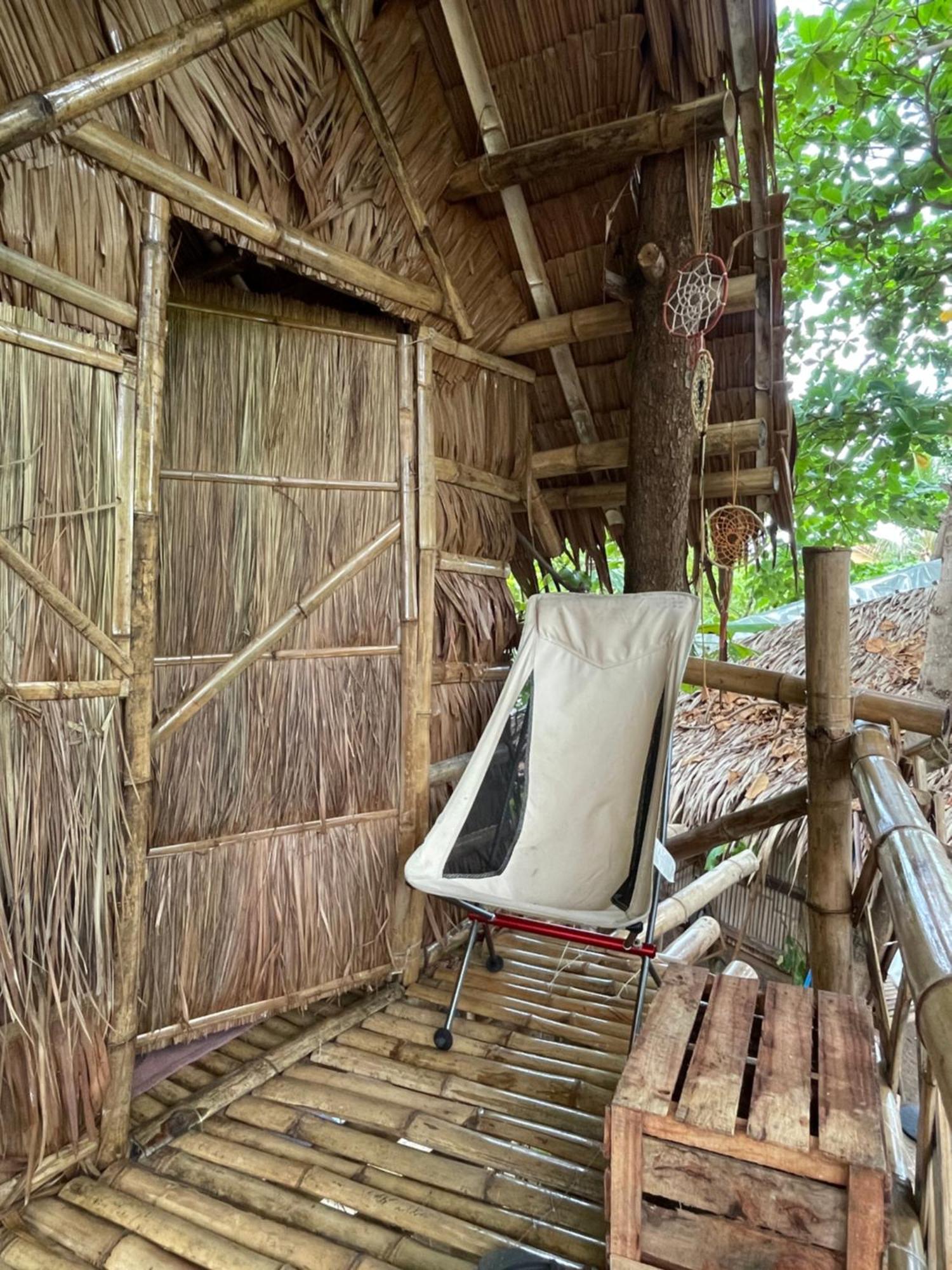 Tribal Huts Community Hostel Daanbantayan Cameră foto